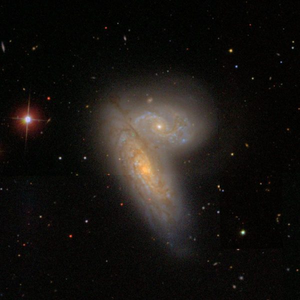 NGC 4567とNGC 4568